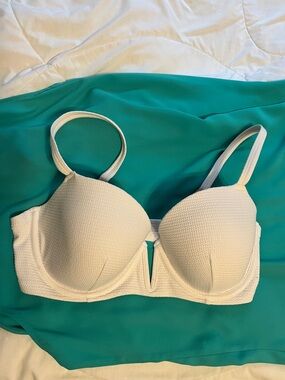 Shade & Shore White Underwire Bikini swim top 38D
